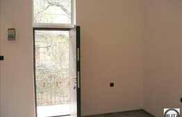 Vanzare 2 camere in vila!La 3 minute de Facultatea de Litere!