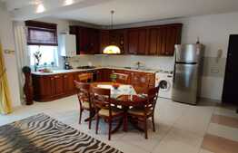 Apartament 3 camere, 110 mp,  2 parcari, zona Grand Hotel Italia