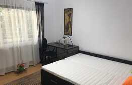 Apartament 3 camere, decomandat, 85 mp, parcare, zona UMF