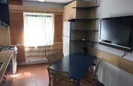 Apartament 3 camere, decomandat, 85 mp, parcare, zona UMF