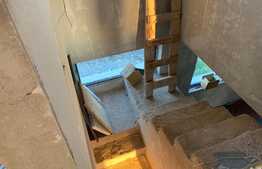 Duplex 120 mp utili, teren de 340 mp, incalzire prin pardoseala, asfalt, utilitati