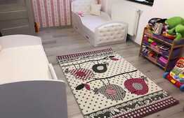 Apartament 3 camere, recent mobilat, imobil nou, strada Stejarului