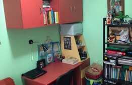 Duplex de vanzare, mobilat - utilat, circuit inchis, la 2 km de Vivo ! 