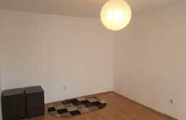 Apartament 2 camere, gradina 40 mp, loc parcare, zona strazii Eroilor!  Mobilat sau partial mobilat!