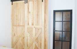 Apartament cu 2 camere, A.C., design retro industrial, zona Platinia