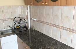 Apartament 3 camere, decomandat, 65 mp, zona strazii Bucuresti