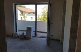 Vanzare casa tip duplex 