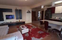 Posibilitate de decomandare, etaj intermediar, parcare, zona Florilor!