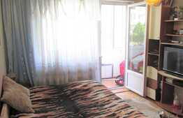 3 camere, 64 mp, etaj intermediar, 2 boxe, zona Casa Radio!