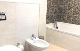 Apartament 3 camere, 140 mp, parcare, gradina, zona UMF