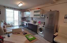 2 camere, spatiu de zi, parcare, etaj intermediar, zona Porii!