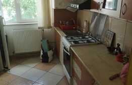 Apartament 4 camere, etaj intermediar, zona Nora