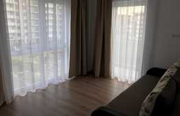 Apartament 3 camere, semidecomandat, 80 mp, zona linistita