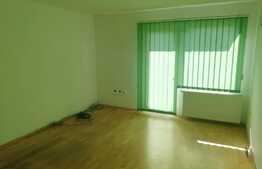 Birou 160mp, Compartimentat cu loc de parcare.