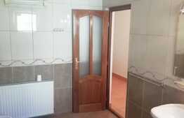 Birou 160mp, Compartimentat cu loc de parcare.