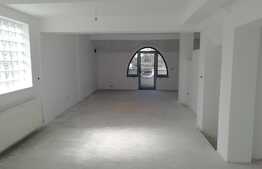 Spatiu finisat pe 2 nivele, 160 mp, zona pietei Abator