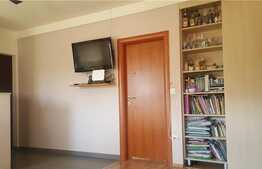 Apartament 3 camere cu pod 25 mp, parcare, zona Tautiului