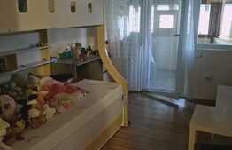 Apartament 3 camere cu pod 25 mp, parcare, zona Tautiului