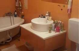 Apartament 3 camere cu pod 25 mp, parcare, zona Tautiului