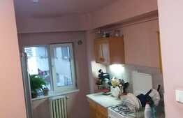 Apartament 2 camere, etaj intermediar, parcare, zona pod Calvaria