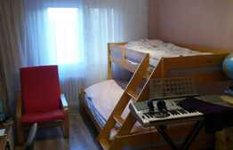 Apartament 2 camere, etaj intermediar, parcare, zona pod Calvaria