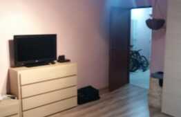 Apartament 2 camere, etaj intermediar, parcare, zona pod Calvaria