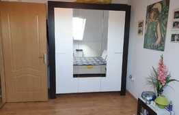 Mansarda cocheta,3 camere, 61 mp, zona strazii Florilor!