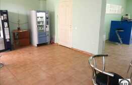 Apartament cu 2 camere pretabil pentru activitati comerciale!