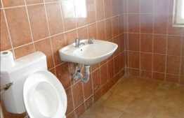 Apartament cu 2 camere pretabil pentru activitati comerciale!