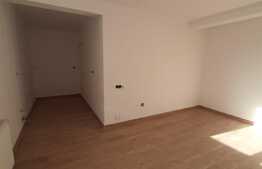 Pret oportun, finisaje noi, garaj, zona Terra!