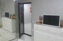 Apartament de lux, modern,etaj intermediar, zona centrala Floresti