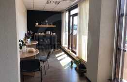 Birou spatios in zona Plopilor, 260 mp si 32 mp  terasa inclusa in pretul chiriei