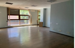 Birou spatios in zona Plopilor, 260 mp si 32 mp  terasa inclusa in pretul chiriei