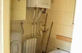 3 camere de inchiriat in zona centrala !