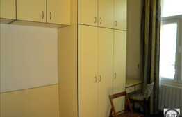 3 camere de inchiriat in zona centrala !