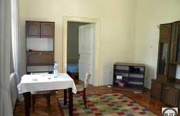 3 camere de inchiriat in zona centrala !