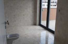 Penthouse 200 mp, terasa generoasa 400 mp, zona Petrom