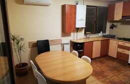 Apartament 66 mp utili, 3 camere, decomandat, zona linistita de case!