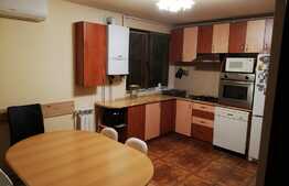 Apartament 66 mp utili, 3 camere, decomandat, zona linistita de case!