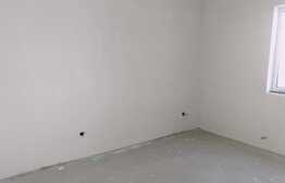 2 camere, 49 mp., semifinisat, terasa 38 mp., zona linistita Teilor