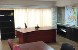 Birouri in Imobil  250mp cu locuri parcare 