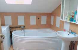  Mansarda, 2 camere, 59mp., zona Terra