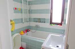 Apartament 3 camere, 69 mp, la cheie, garaj! Zona strazii Teilor!