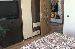 Apartament 3 camere, 60 mp! Zona strazii Florilor !