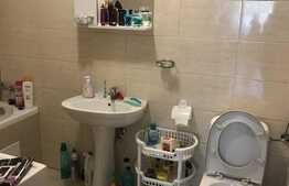 Apartament 3 camere, 60 mp! Zona strazii Florilor !