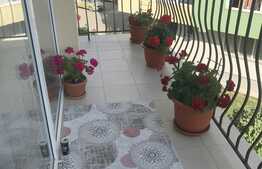 Apartament 3 camere, 60 mp! Zona strazii Florilor !