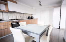 Casa cuplata la cheie de vanzare, calitate superioara, 120 mp, teren 300 mp, zona de case ! 