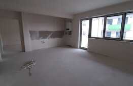 Spatiu, Garaj, Parcare exterioara, Boxa, Dressing, 2 balcoane, Etaj Intermediar, Zona Sub Cetate!