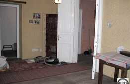 3 camere pe strada Horea