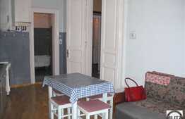 3 camere pe strada Horea